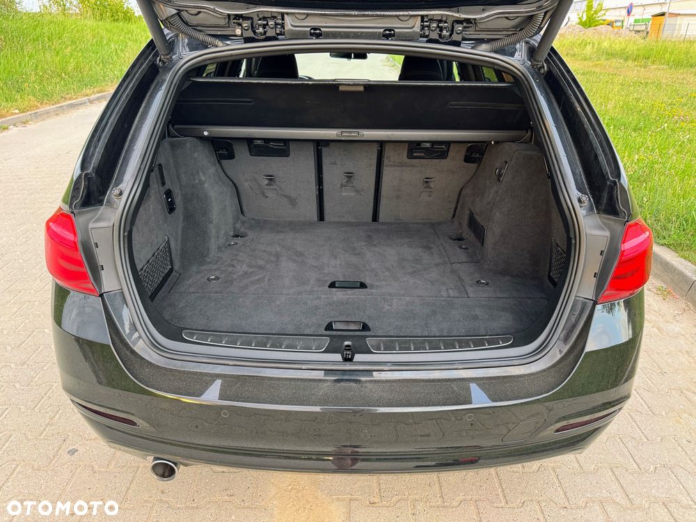 BMW Seria 3 318d Sport Line Shadow - 28