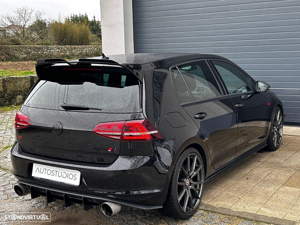 VW Golf GTI BlueMotion - 16