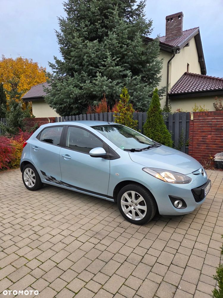 Mazda 2