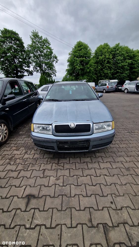 Skoda Octavia II na części - 1