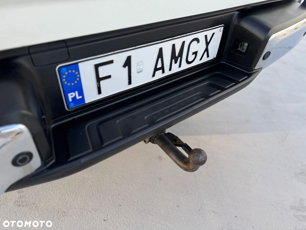 Mercedes-Benz Klasa X - 23
