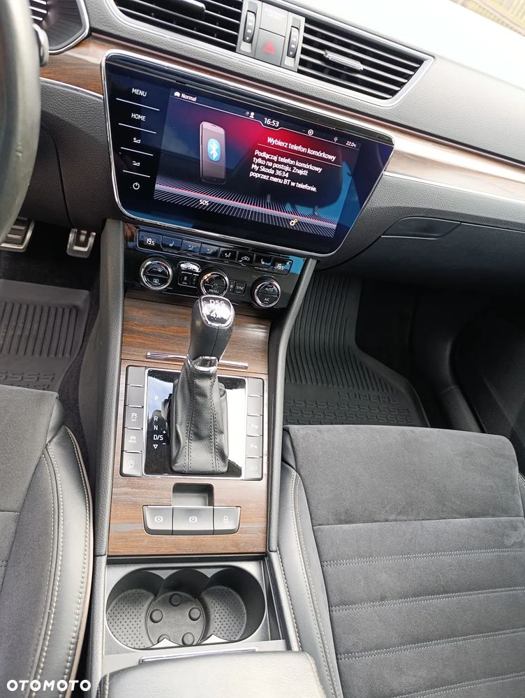 Skoda Superb 2.0 TDI 4x4 DSG Scout - 8