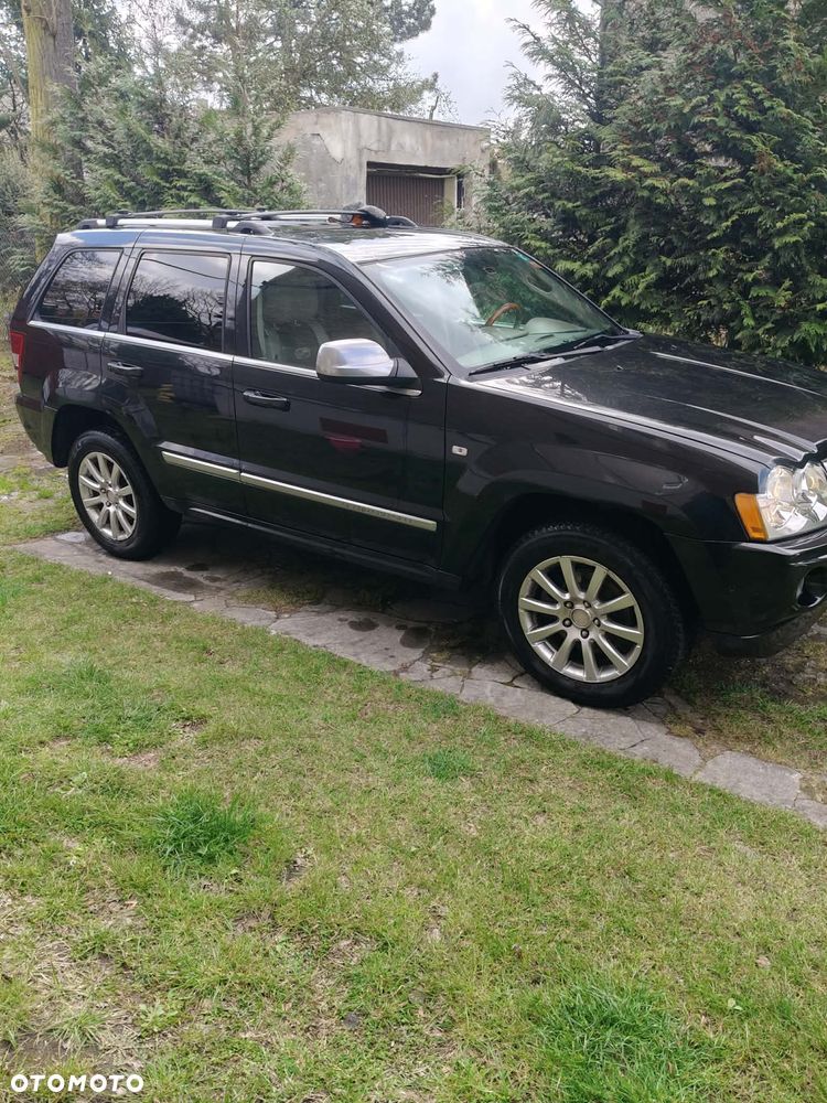 Jeep Grand Cherokee - 15