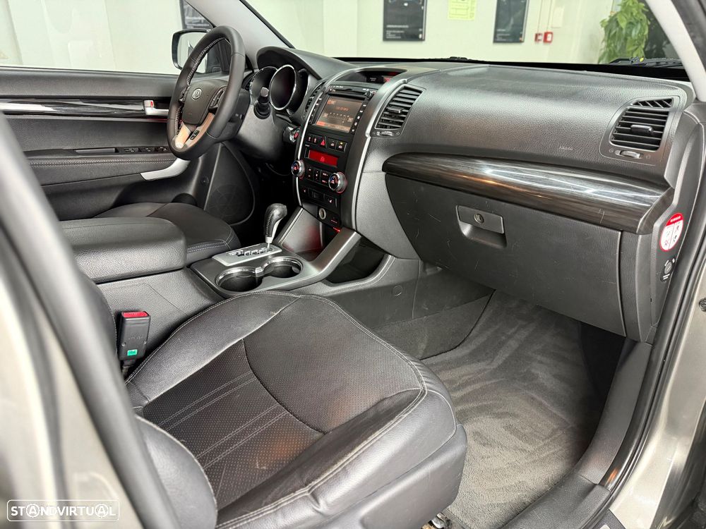 Kia Sorento 2.2 CRDi 4WD Aut. Executive - 25