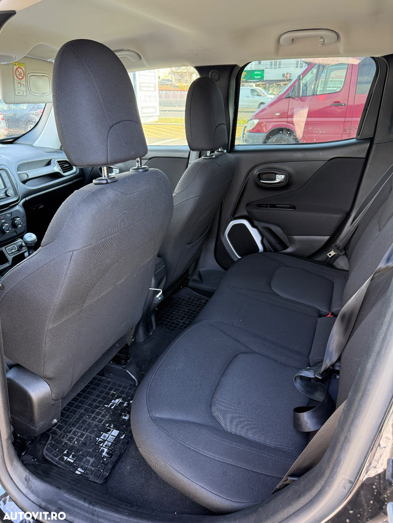 Jeep Renegade 1.6 E-TorQ 4x2 Sport - 7