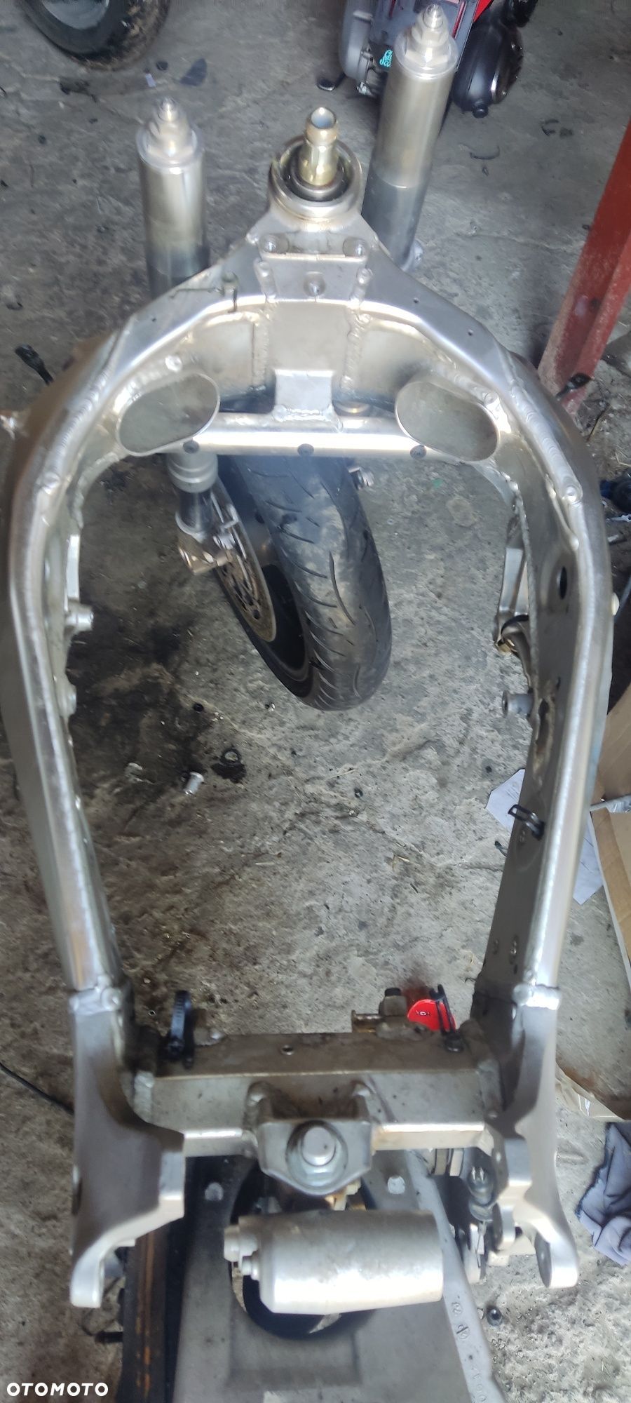 Suzuki GSX-R srad 750 rama dokumenty - 1