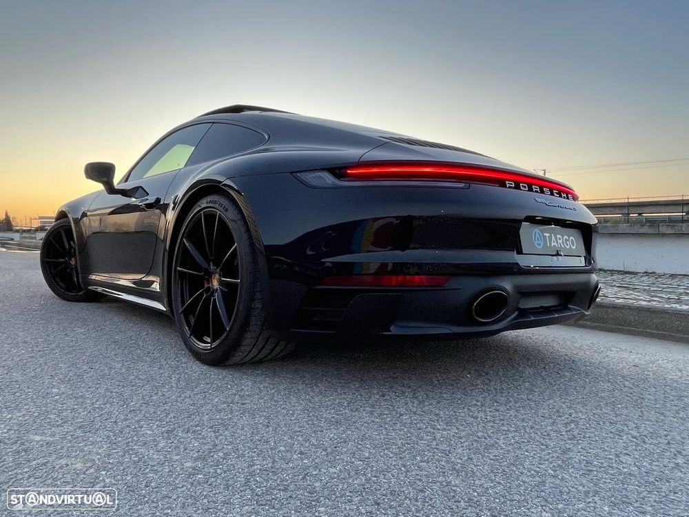 Porsche 911 (992) Carrera 4S PDK - 12