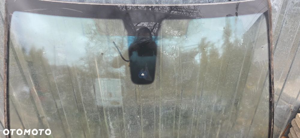 Szyba przednia czołowa sensor deszczu Peugeot 308 (2008 rok) - 2