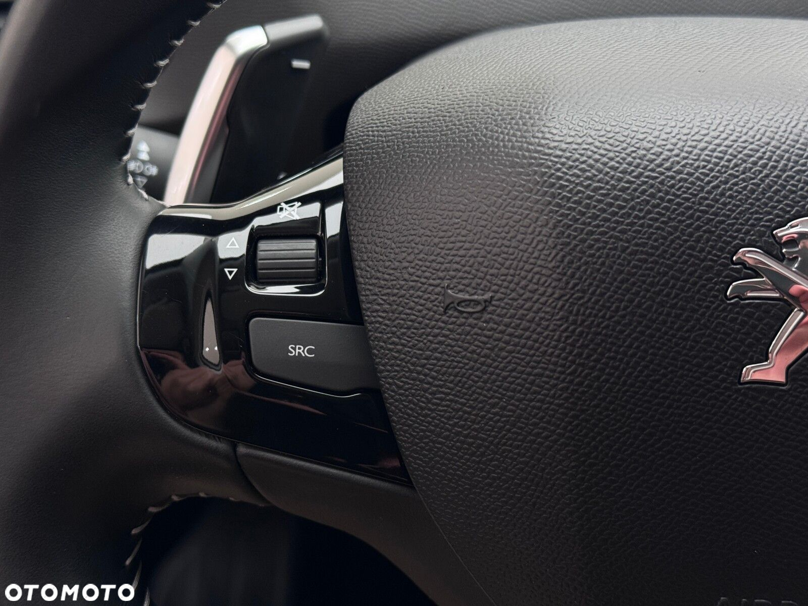 Peugeot 308 1.2 PureTech GPF Allure Pack S&S EAT8 - 23