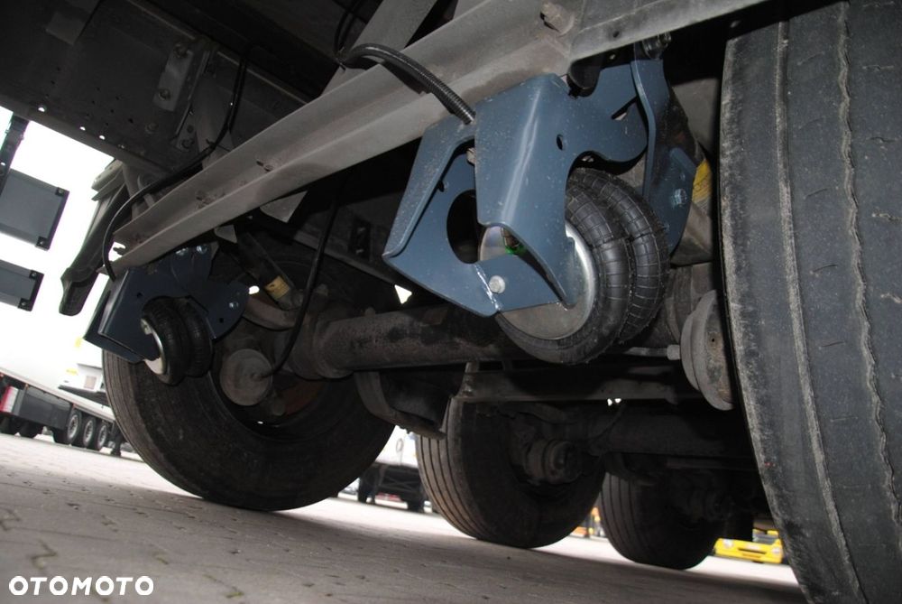 Schmitz Cargobull SCS kurtyna - 12