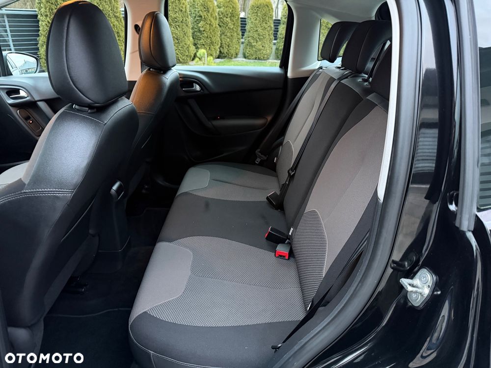 Citroën C3 Pure Tech 82 SHINE - 11