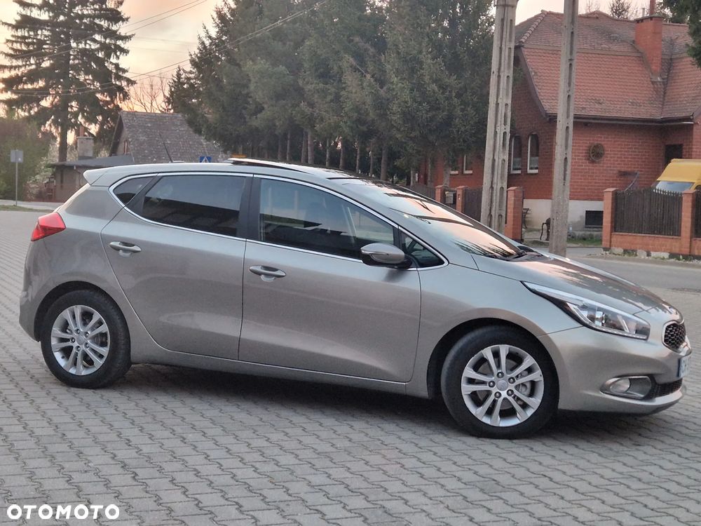 Kia Ceed 1.6 GDI Business Line - 23