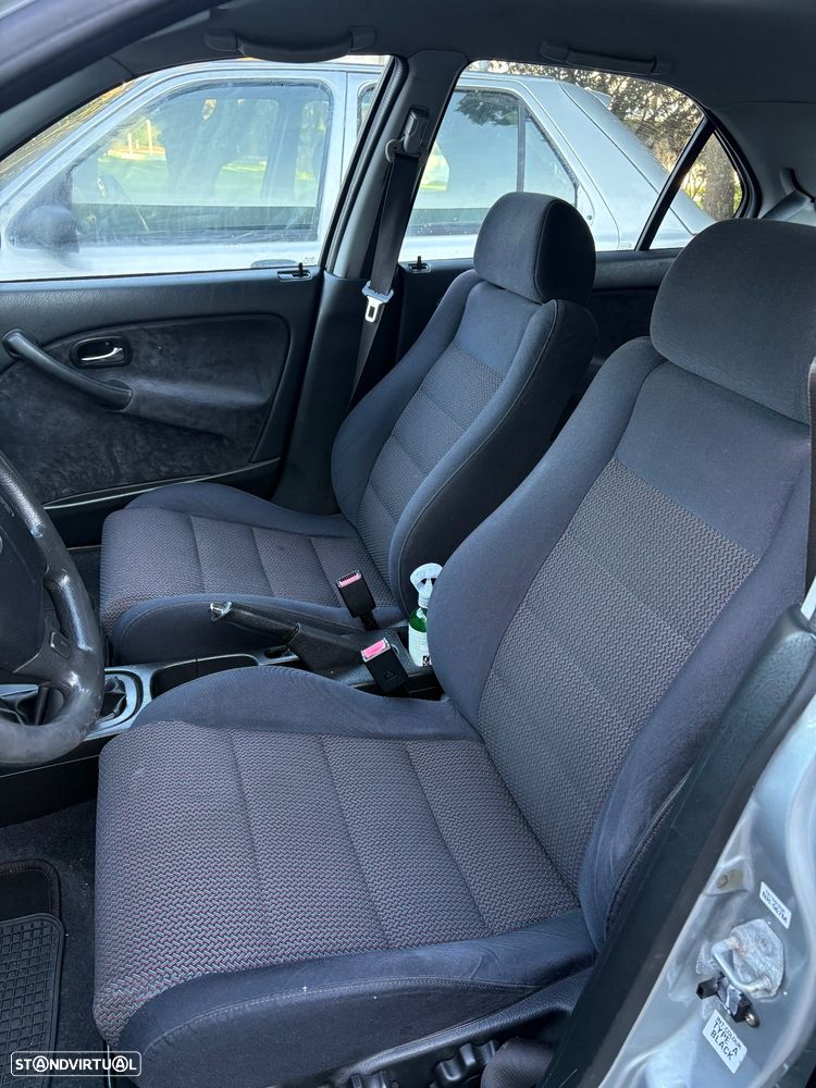 Honda Civic 1.4i S - 5