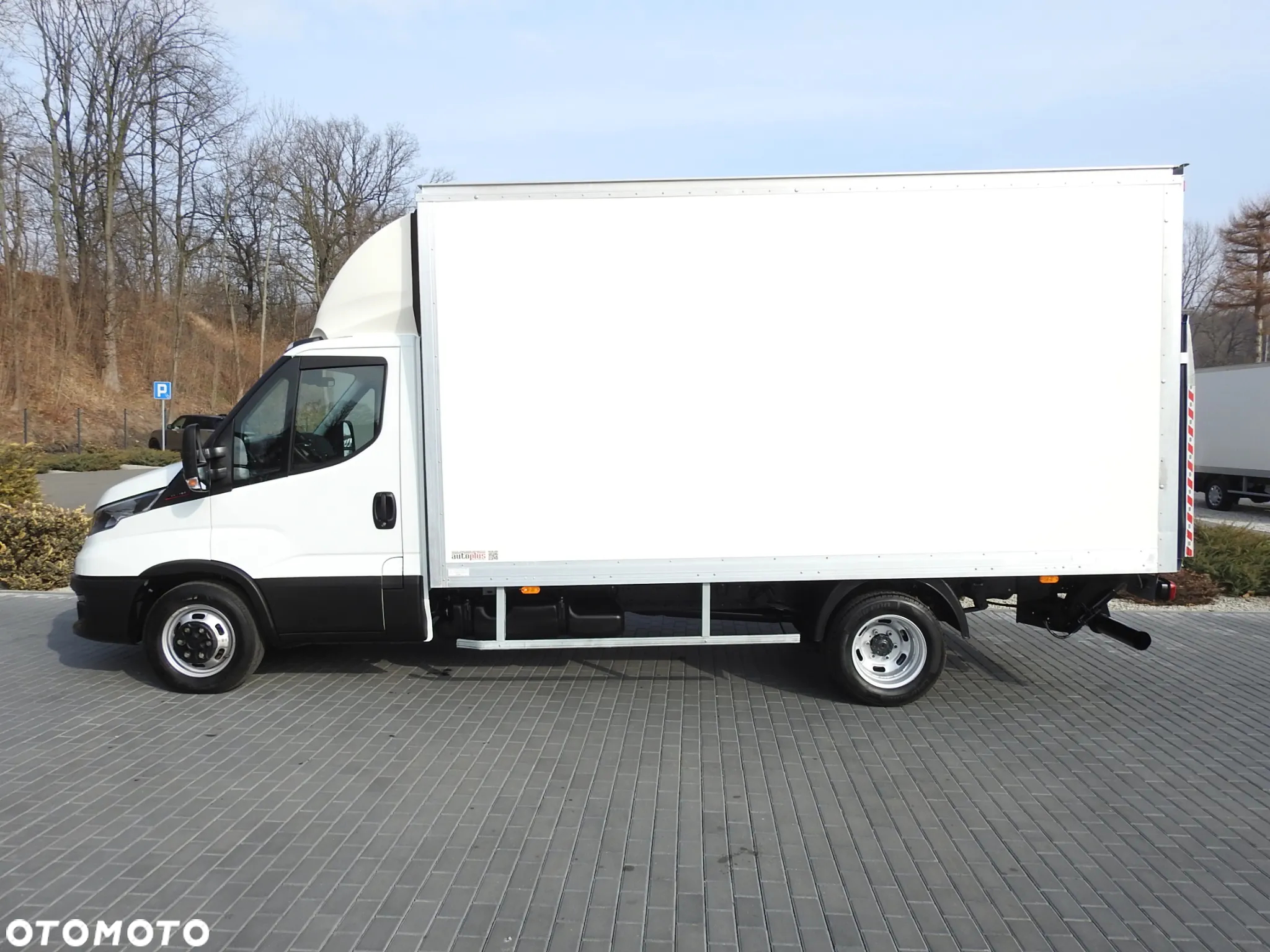 Iveco DAILY 35C16 KONTENER WINDA 8 PALET TEMPOMAT BLIŹNIACZE KOŁA KLIMATYZACJA 160KM [ 732294 ] - 9