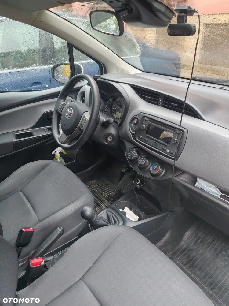Toyota Yaris 1.0 Active - 5