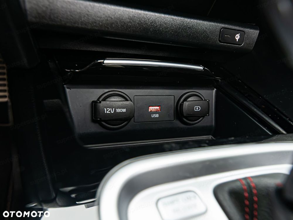 Kia ProCeed 1.6 T-GDI GT DCT - 24