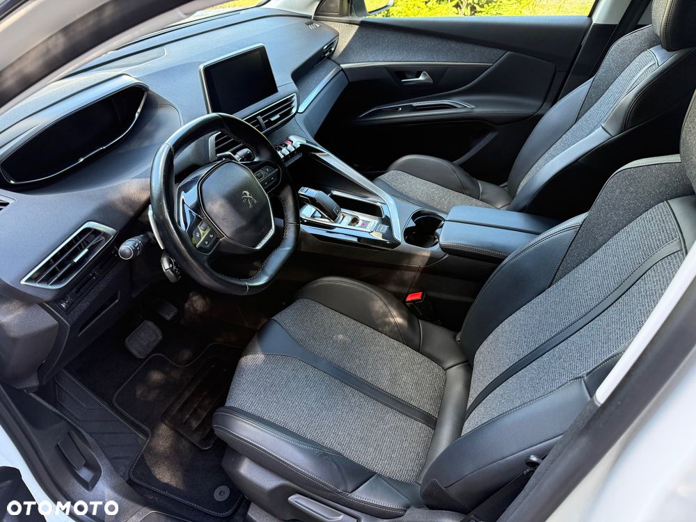 Peugeot 5008 BlueHDi 130 EAT8 Allure Pack - 22