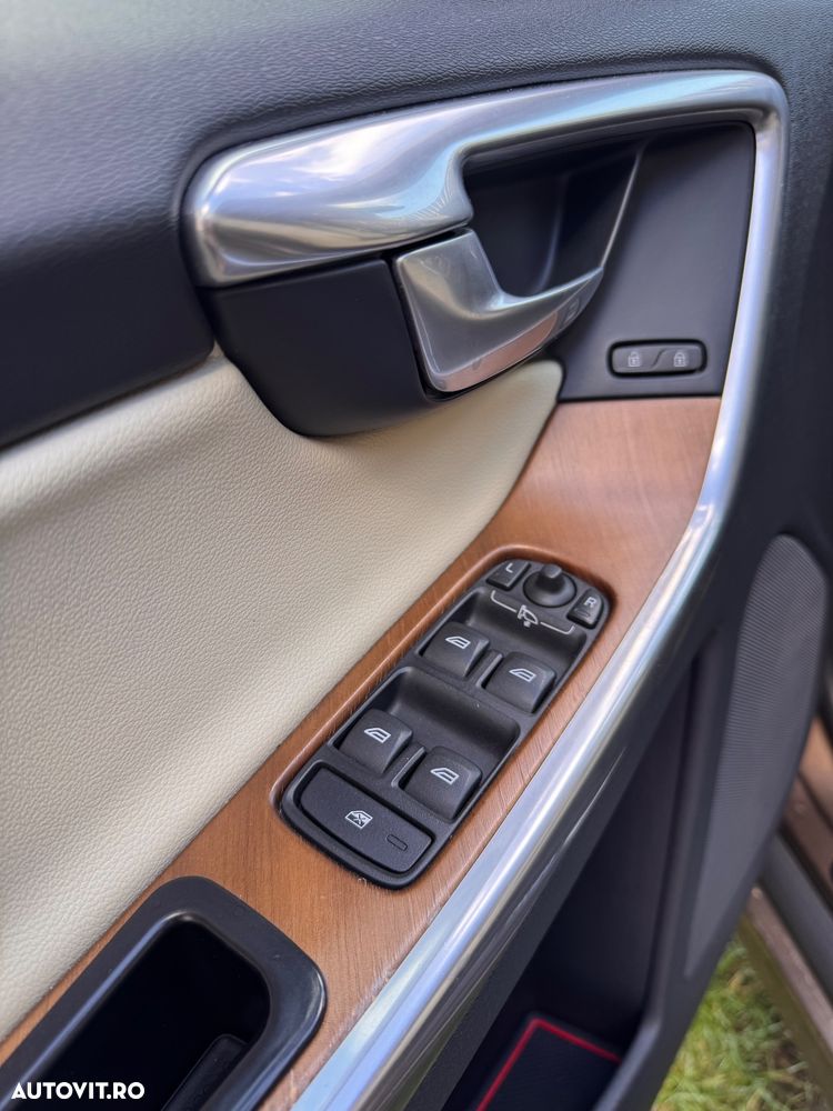 Volvo XC 60 - 19