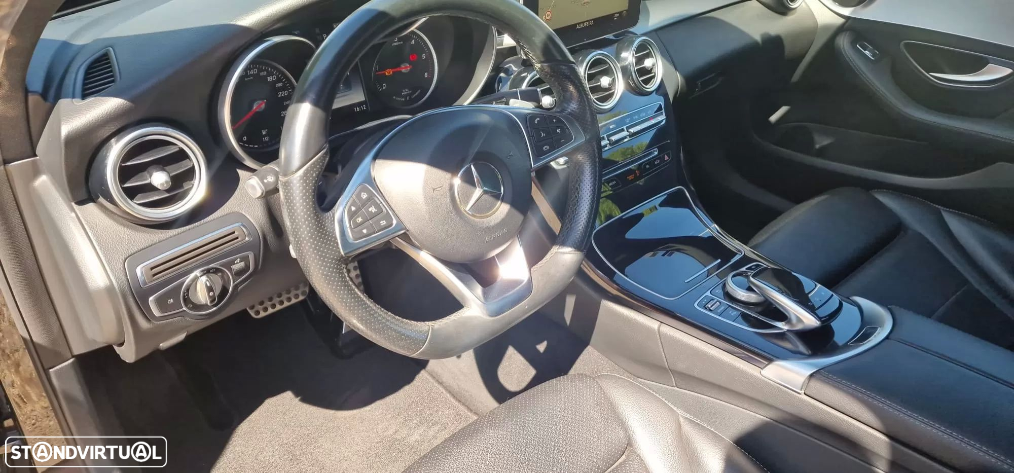 Mercedes-Benz C 300 h AMG Line - 16