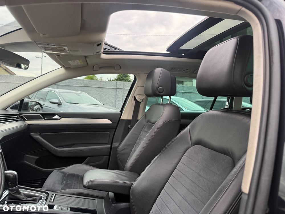 Volkswagen Passat 2.0 TDI SCR 4Motion DDG Highline - 10
