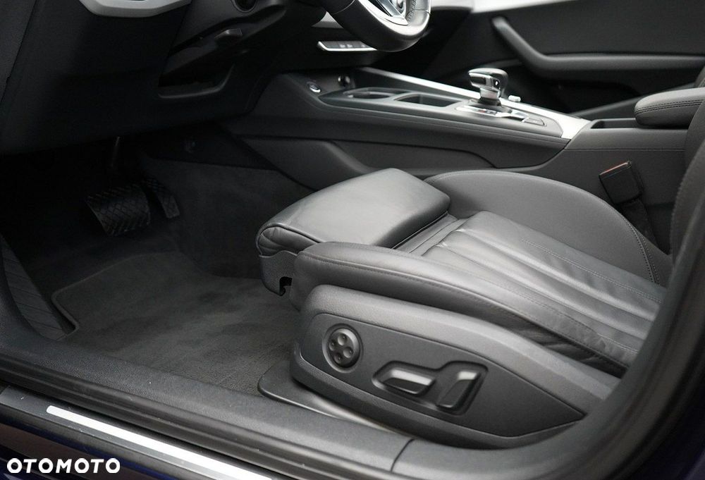 Audi A4 Limousine - 19