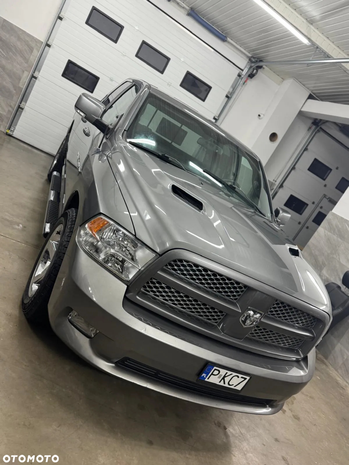 Dodge RAM 1500 5.7 4x4 - 18