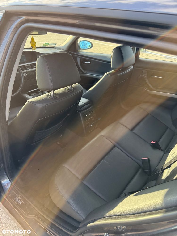 BMW Seria 3 318d - 8