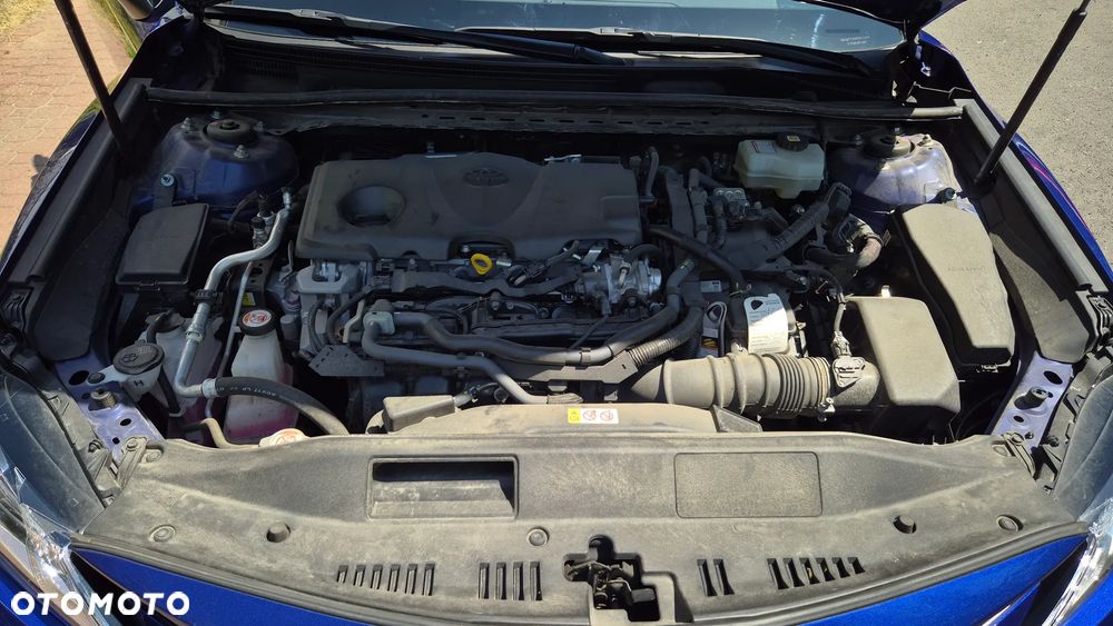 Toyota Camry - 19
