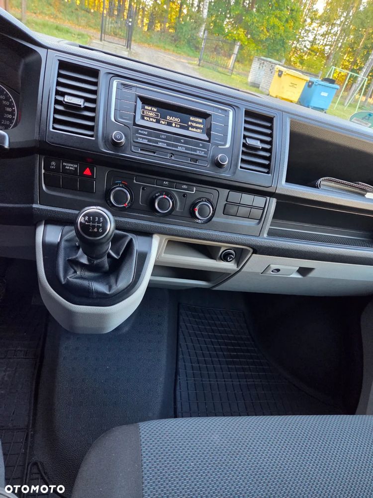 Volkswagen Transporter T6 - 12