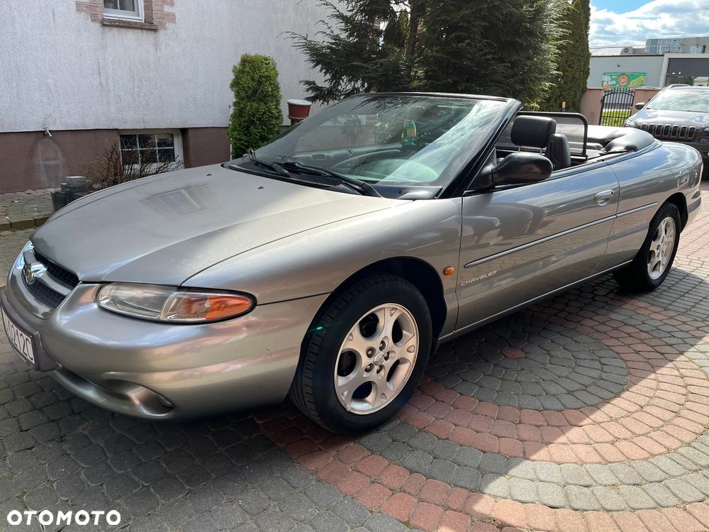 Chrysler Stratus - 6