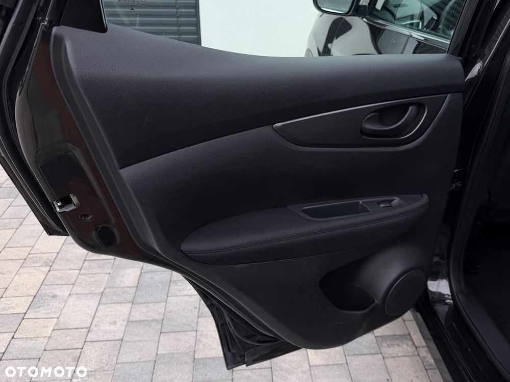 Nissan Qashqai 1.2 DIG-T Visia EU6 - 33