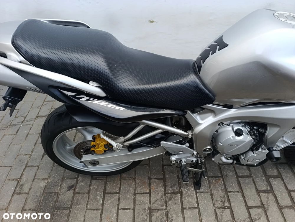 Yamaha FZ6 - 33