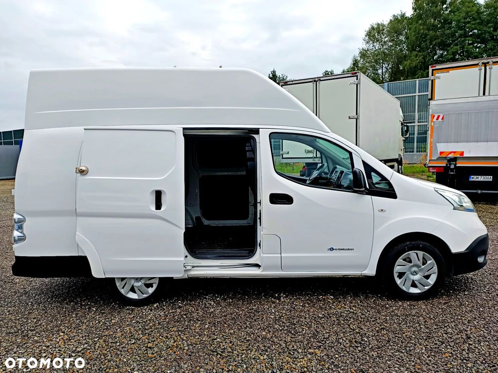 Nissan ENV 200 Maxi - 6