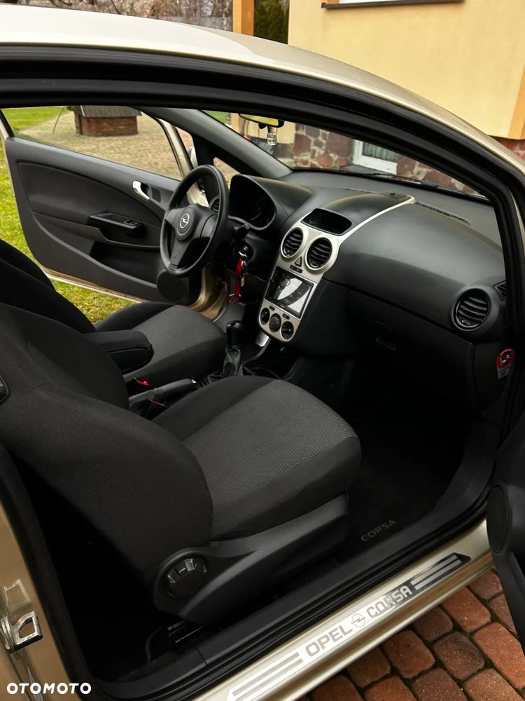 Opel Corsa 1.0 12V Enjoy - 11