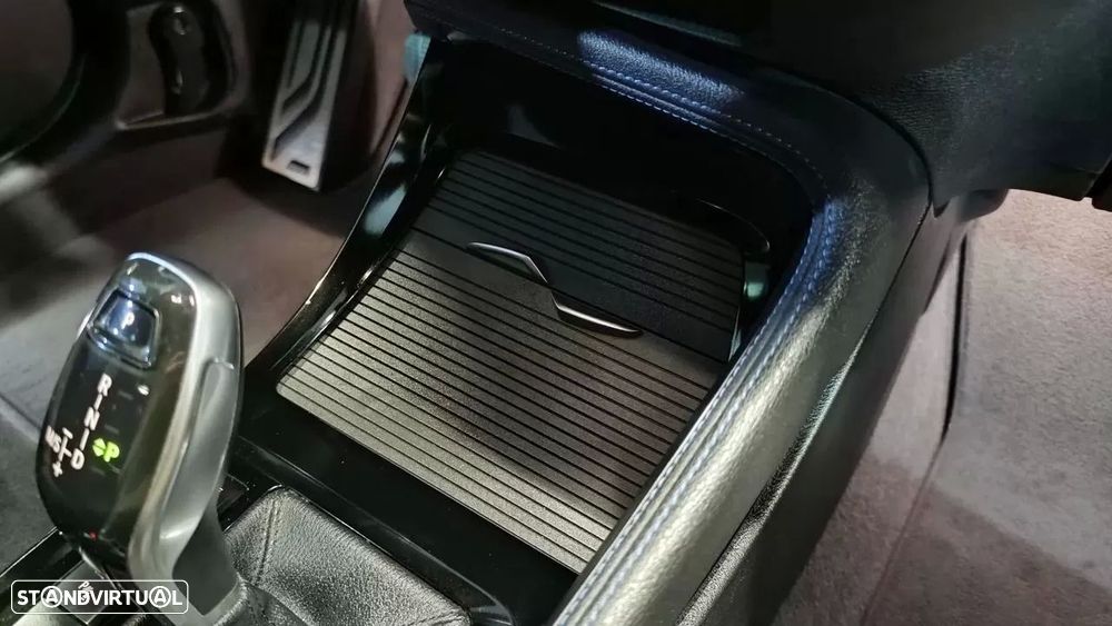 BMW X1 18 d sDrive Auto Pack M - 40
