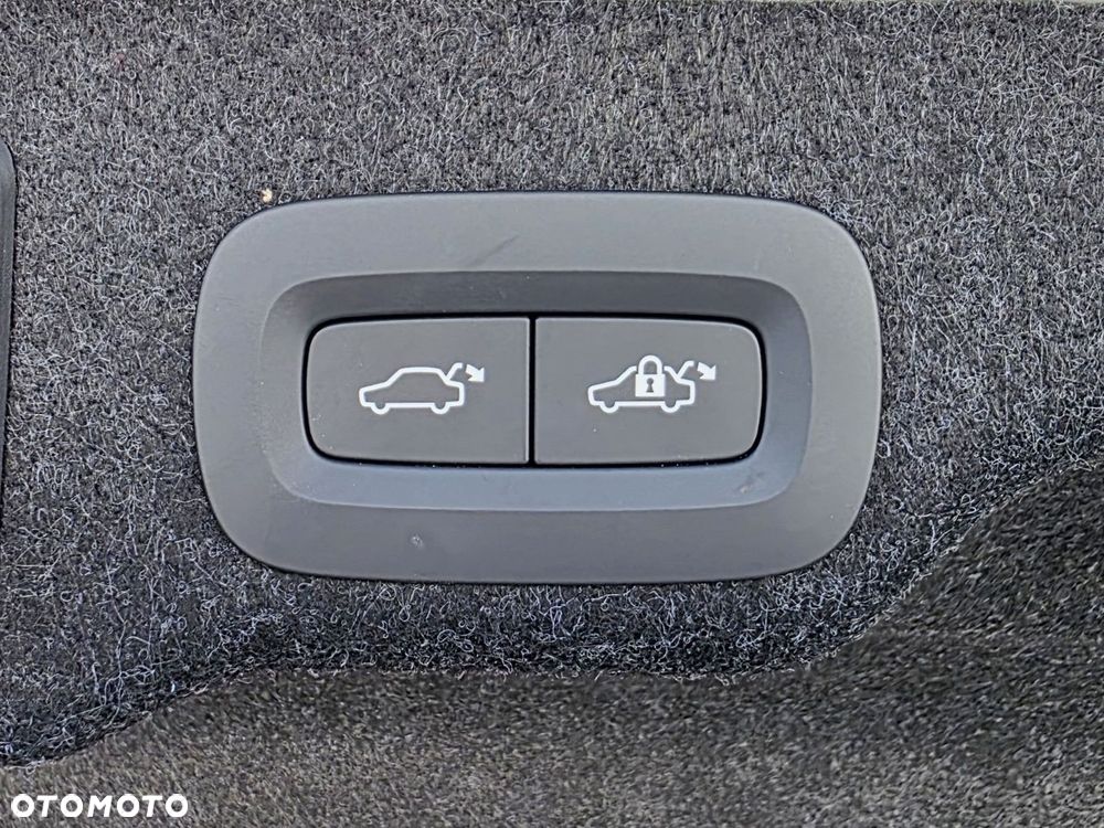 Volvo S90 - 18