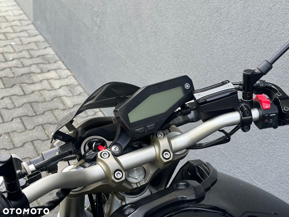 Yamaha MT - 19