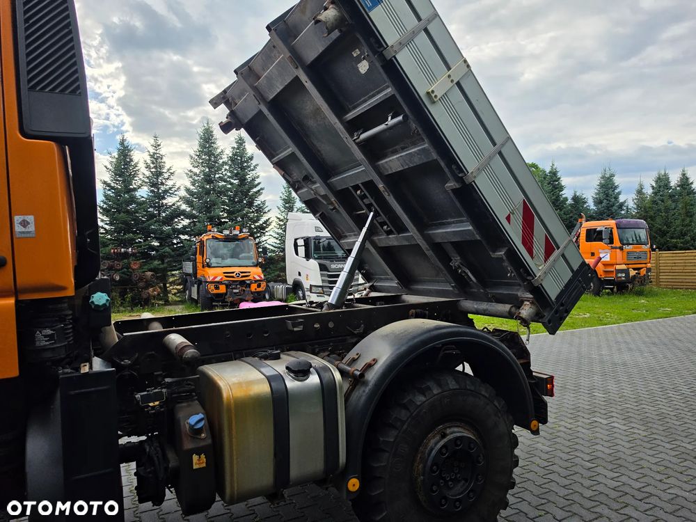 Unimog U400 - 24