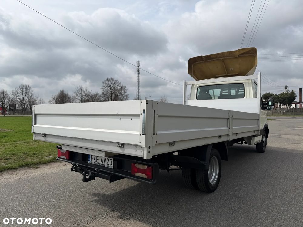 Iveco 35C15 * 3.0 / 150KM * Skrzyniowy * Rozstaw osi: 4.1m * Koła bliźniacze * Rama do zabudowy * - 15