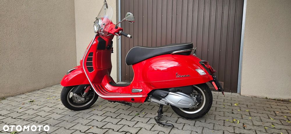 Vespa GTS - 1