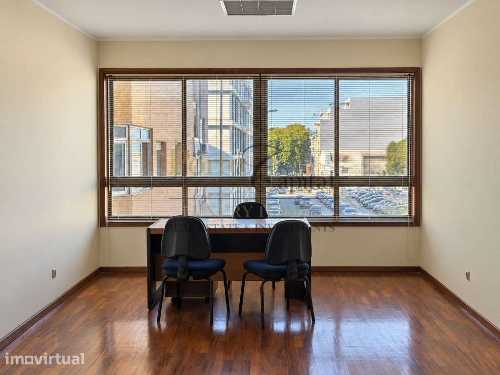 SALA/ESCRITÓRIO 32m² | WC EXCLUSIVO | MATOSINHOS - Grande imagem: 3/25