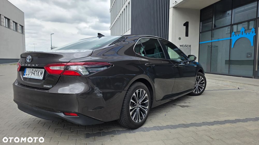 Toyota Camry 2.5 Hybrid Comfort CVT - 3