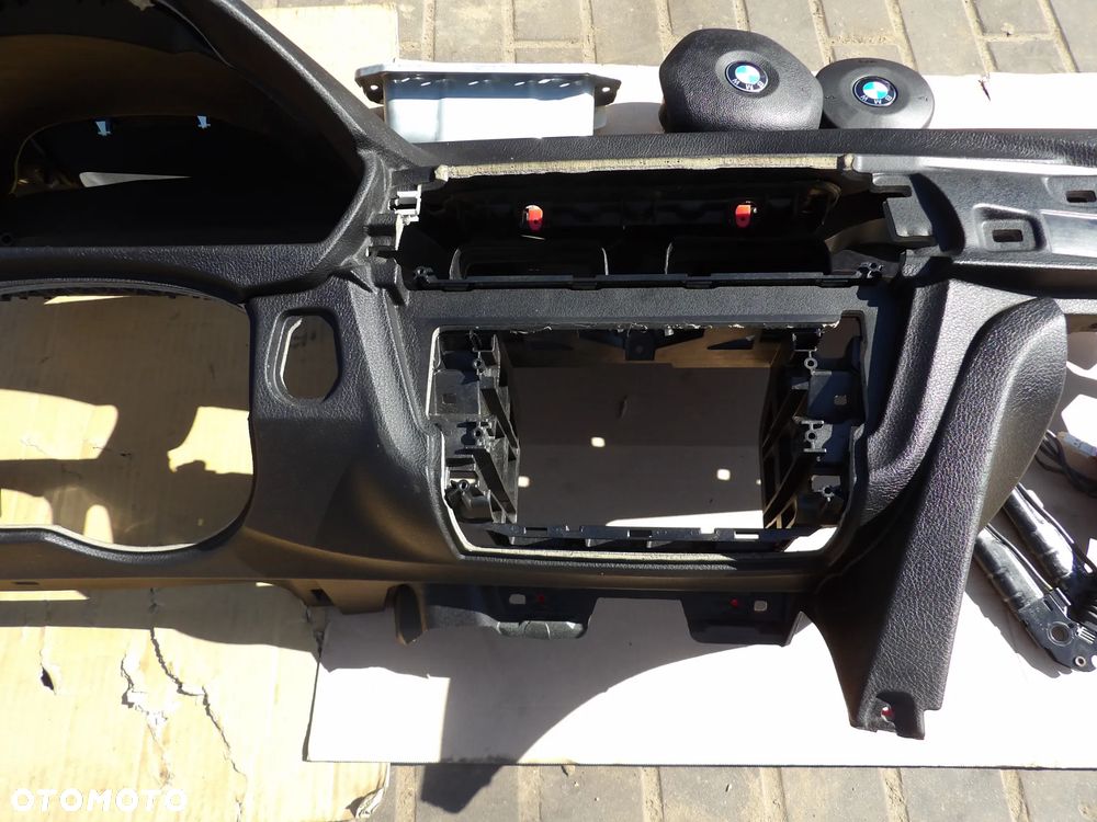 BMW - F30* - DESKA ROZDZIELCZA - KONSOLA - POD HEADUP - PODUSZKI AIRBAG - NAPINACZE - KOMPLET - 9228278 - 7