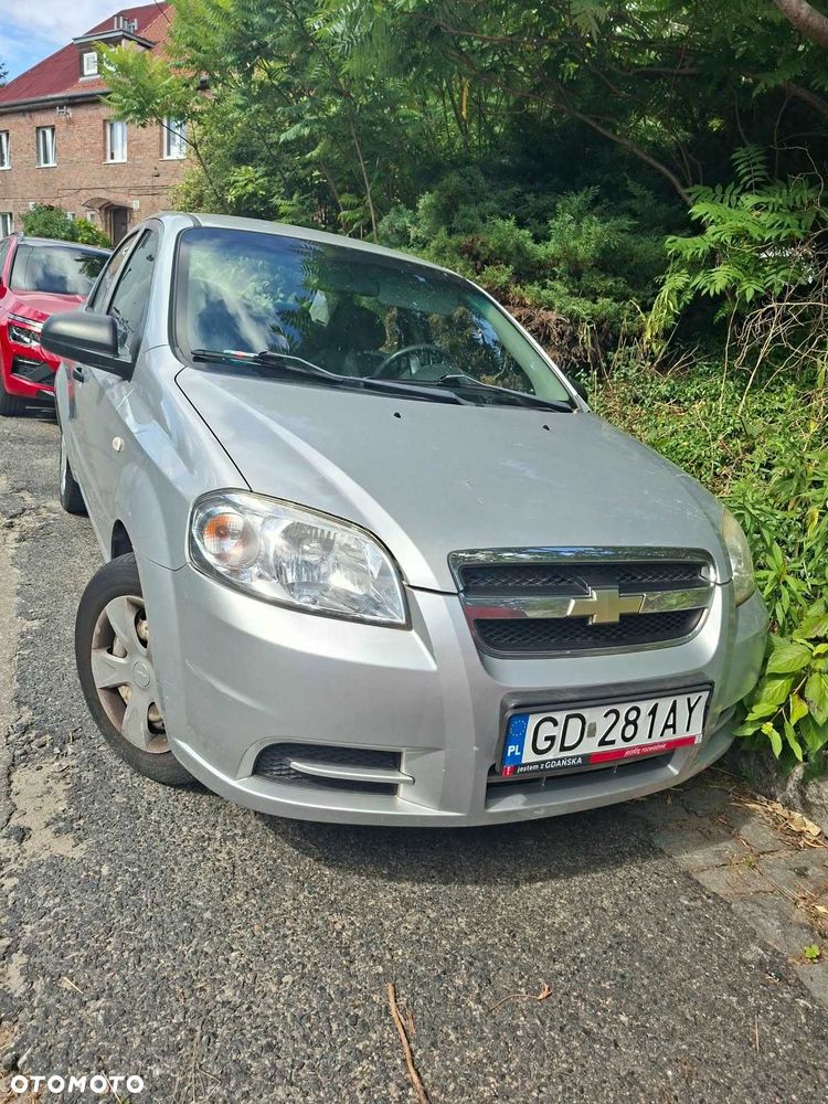 Chevrolet Aveo - 4