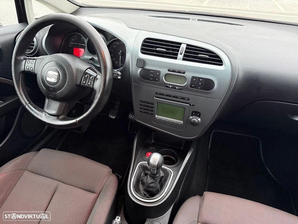 SEAT Leon 2.0 TDI Sport Up DPF - 16