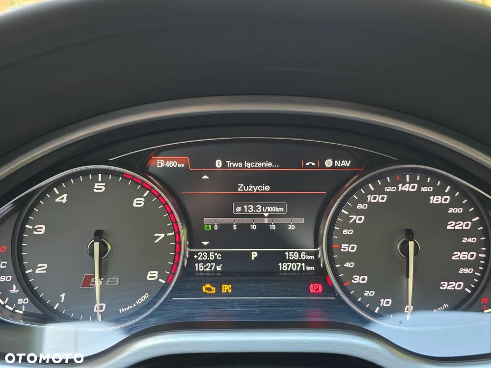 Audi S8 - 28