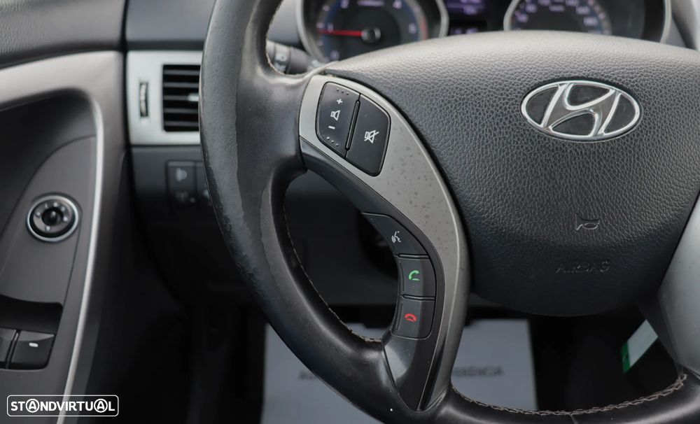 Hyundai i30 1.6 CRDI Blue Comfort - 22