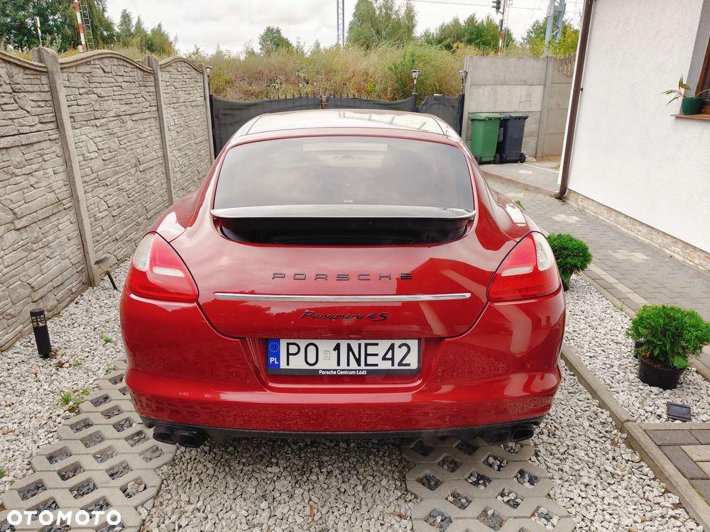 Porsche Panamera 4S - 6