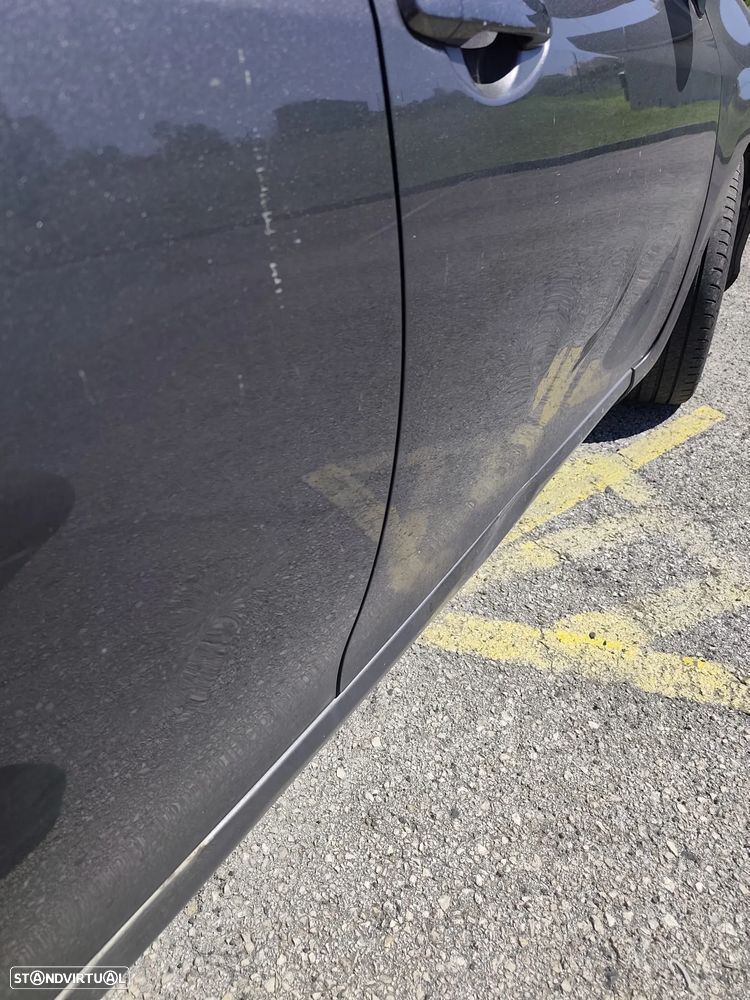 Toyota Auris 1.4 D-4D Exclusive+P.Sport - 14