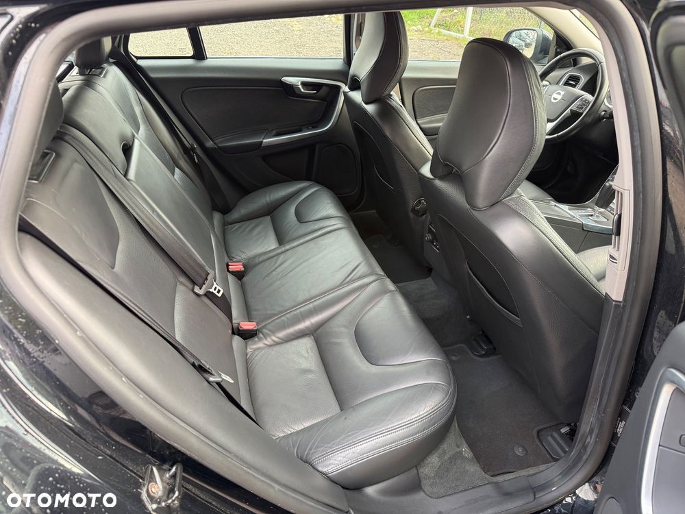 Volvo V60 - 33